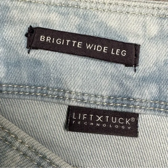 NYDJ Major Marian Annabella Print Capri Jean. Sz: 10 - Picture 11 of 14